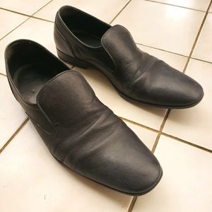 Hugo Boss men's size US 9